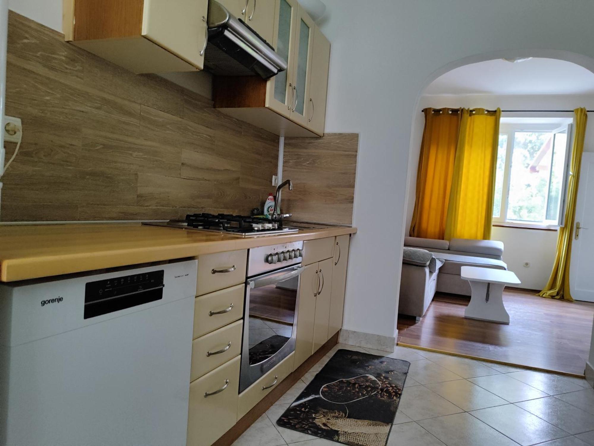 Apartman Daniel With Free Parking Mundanije ภายนอก รูปภาพ