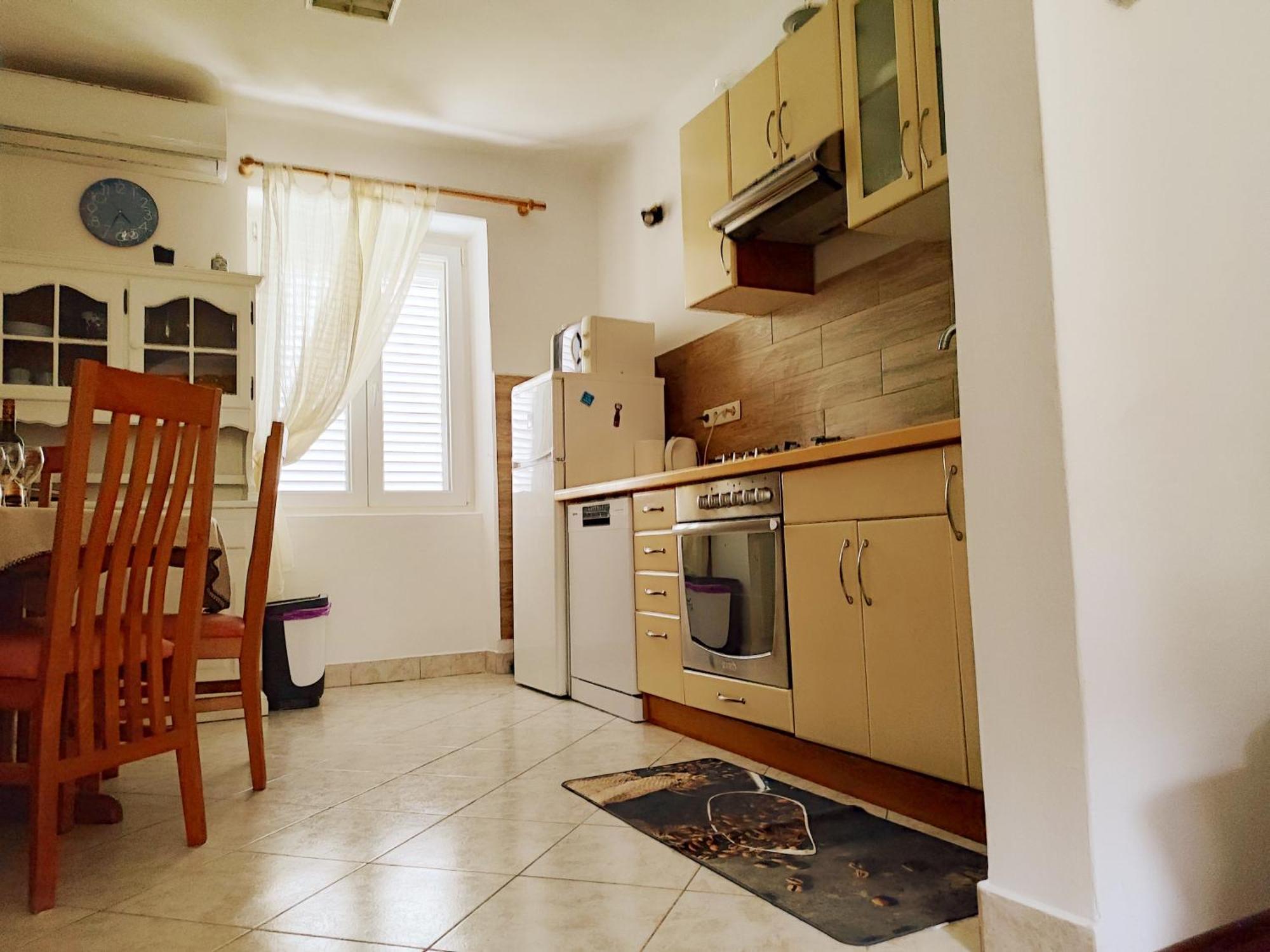 Apartman Daniel With Free Parking Mundanije ภายนอก รูปภาพ